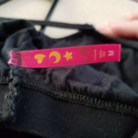 Tassle crop tank - Picture 3 of 3